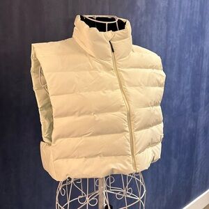 NWT Rains Bator chest warmer (cropped vest).